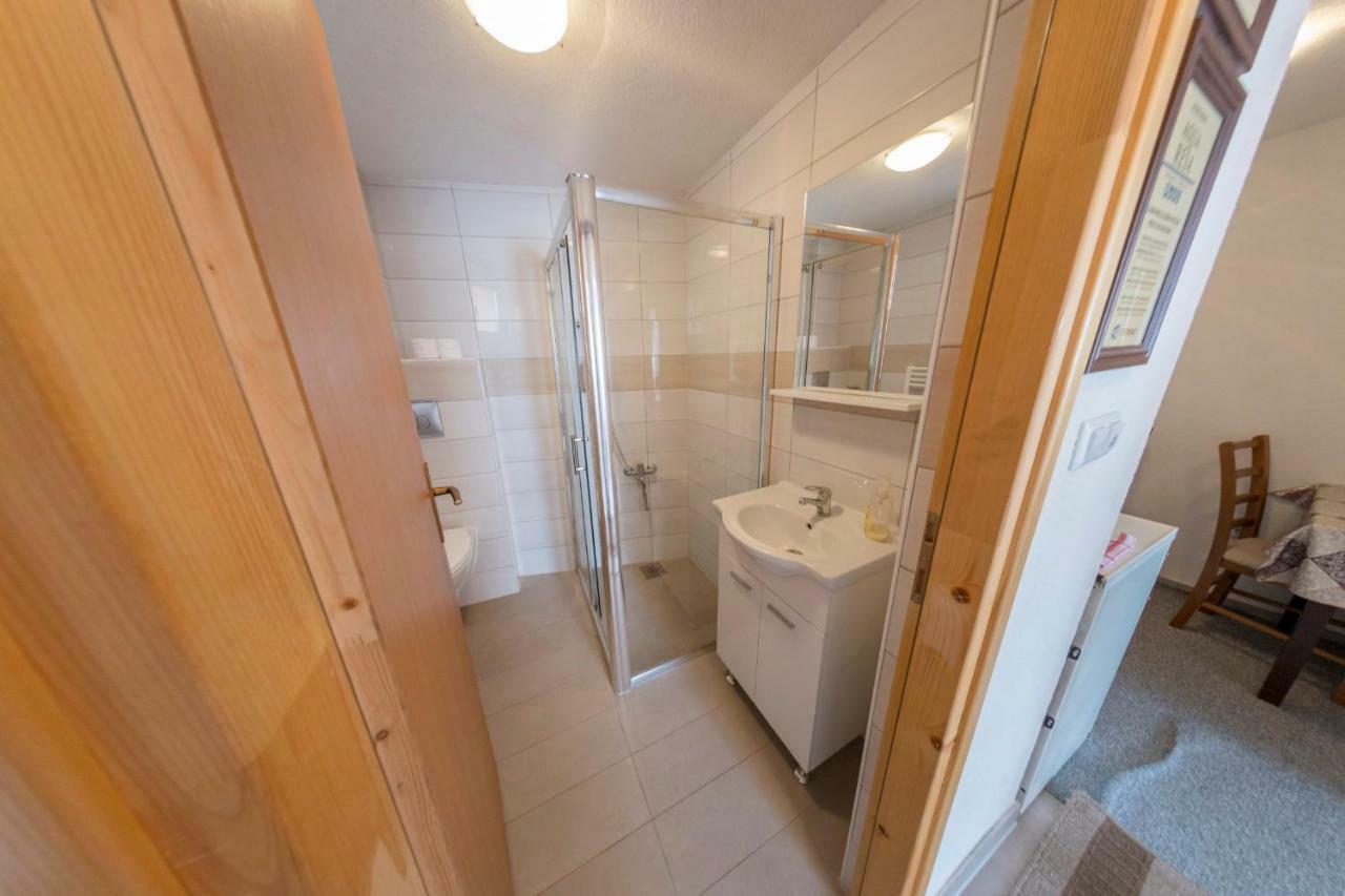 Apartment Resaa Bihac Bagian luar foto